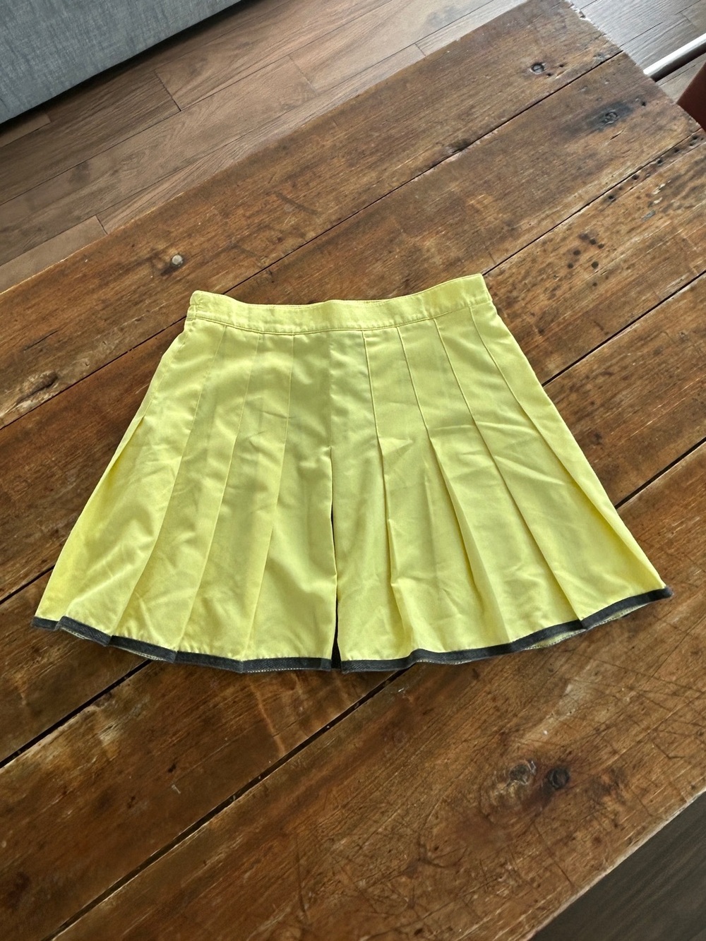 Made in USA 90s Vtg Pleated Mini Tennis Pickleball Skirt 6 Small Yellow Tail